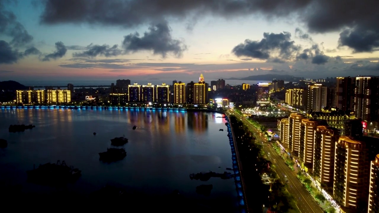 广东省汕尾城区城市夜景航拍视频视频素材