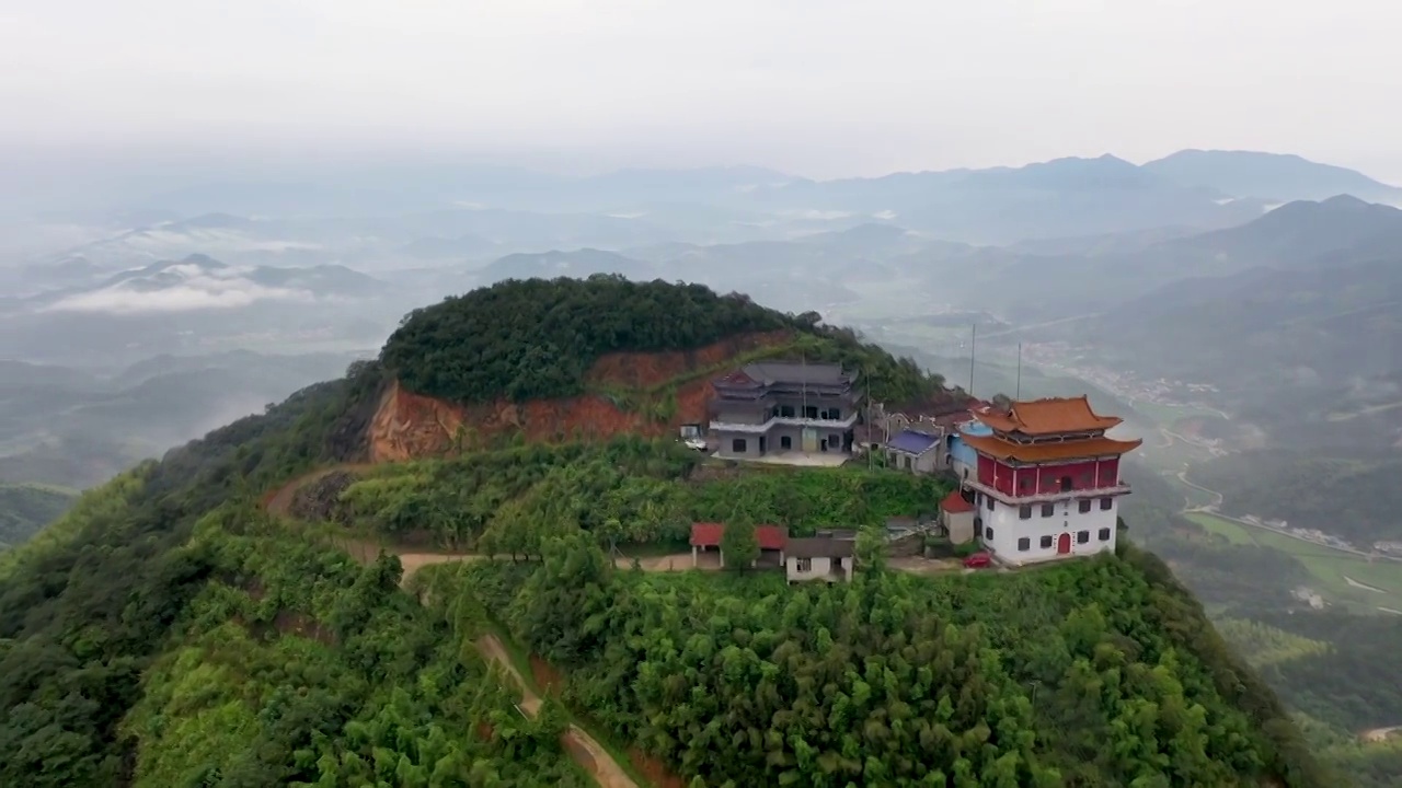 上云峰台的路视频素材