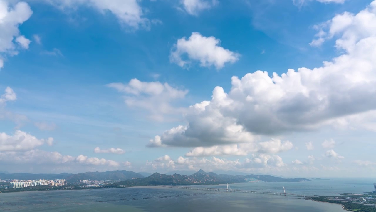 夏天深圳湾蓝天白云延时摄影空镜素材视频素材