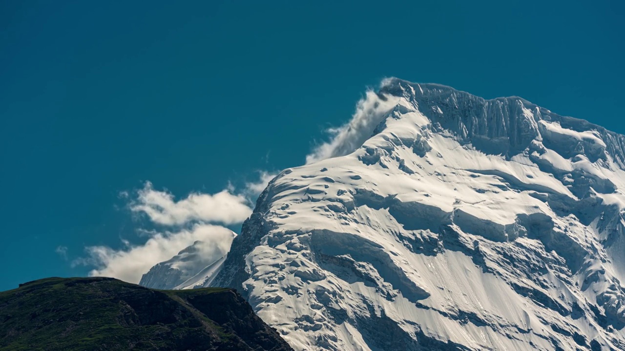 帕米尔高原的雪山,塔什库尔干,帕米尔高原,新疆维吾尔自治区视频素材