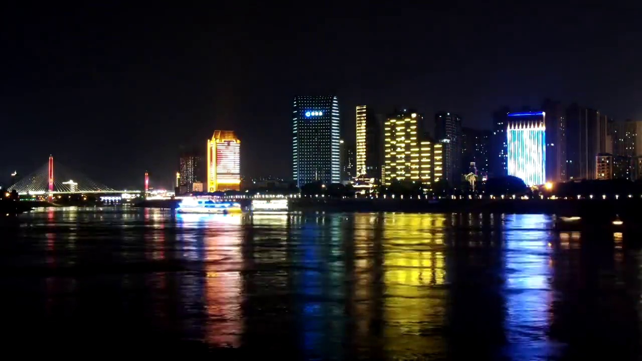 湖北省宜昌市江上夜景延时视频素材