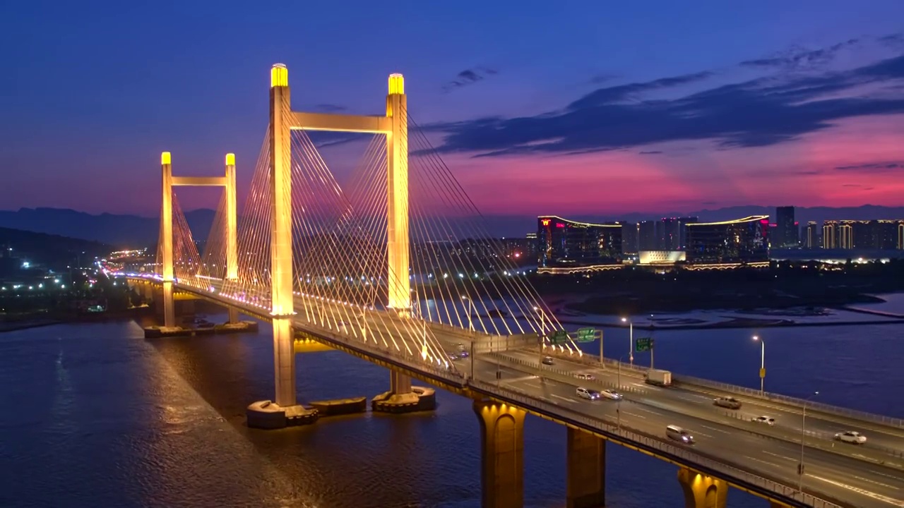 福建福州魁浦大桥灯光夜景航拍视频素材