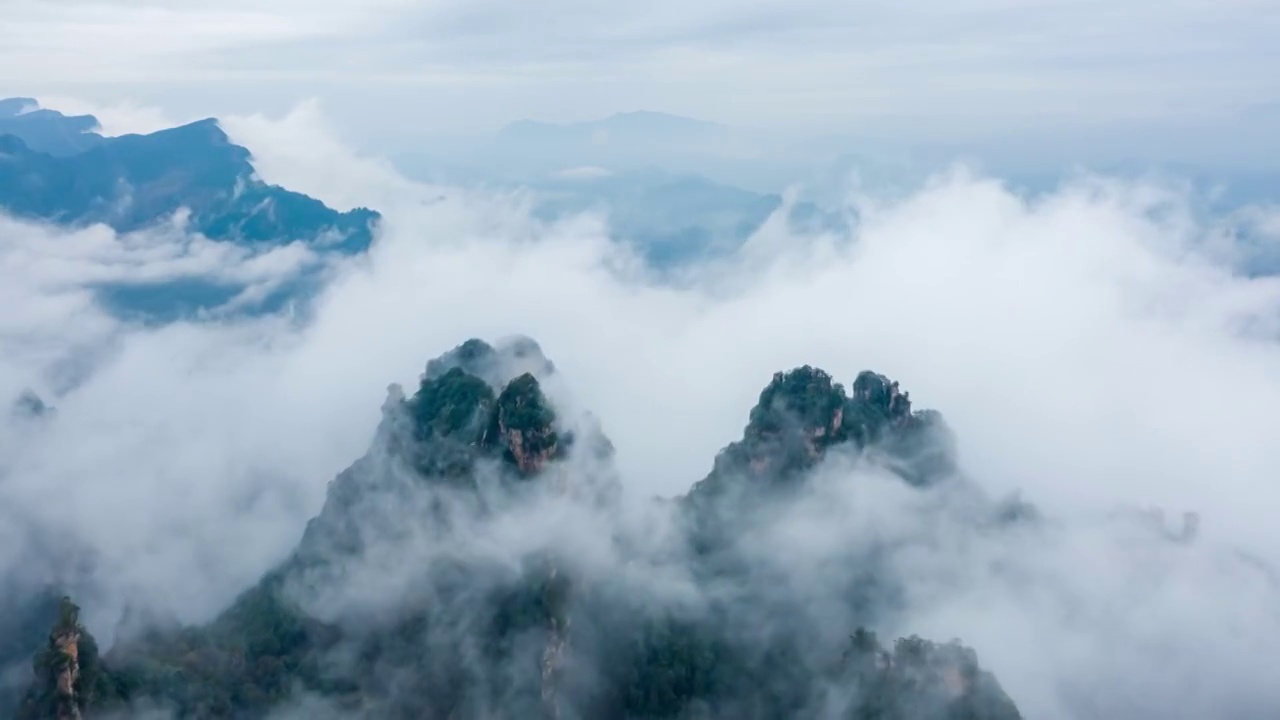 航拍张家界武陵源天子山延时摄影视频素材