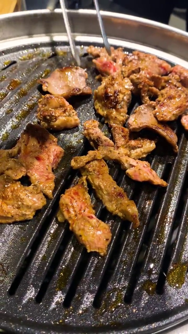 电锅烤肉烧烤美食视频素材