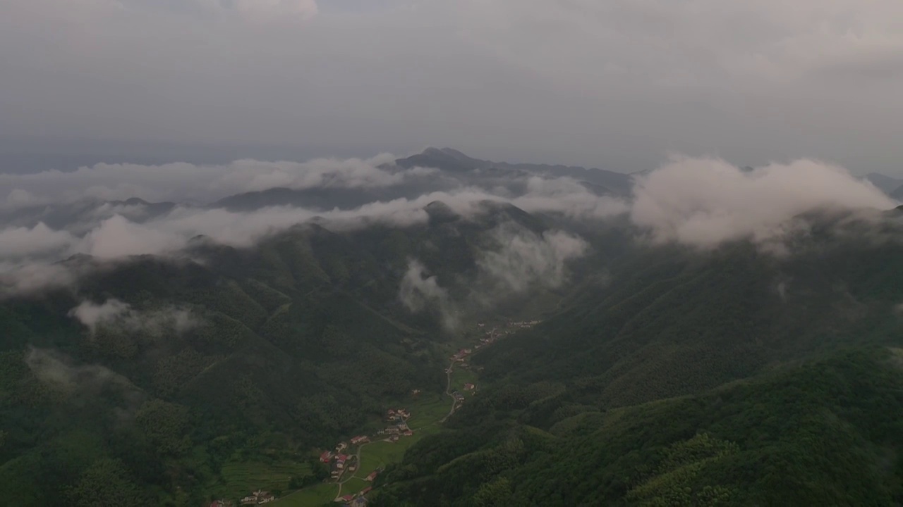 云峰台山村云雾视频素材