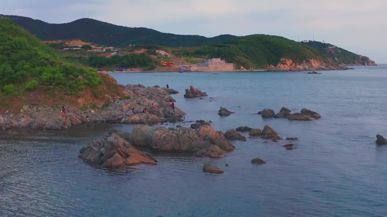 海岸地形,山,大连,张家村,旅顺,礁石,日落视频素材