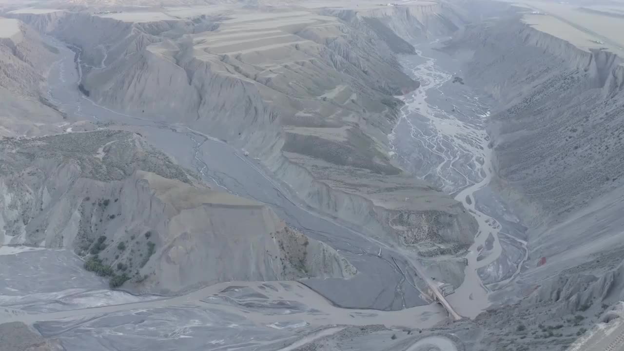 安集海大峡谷,白昼,云景,雪山,云视频素材