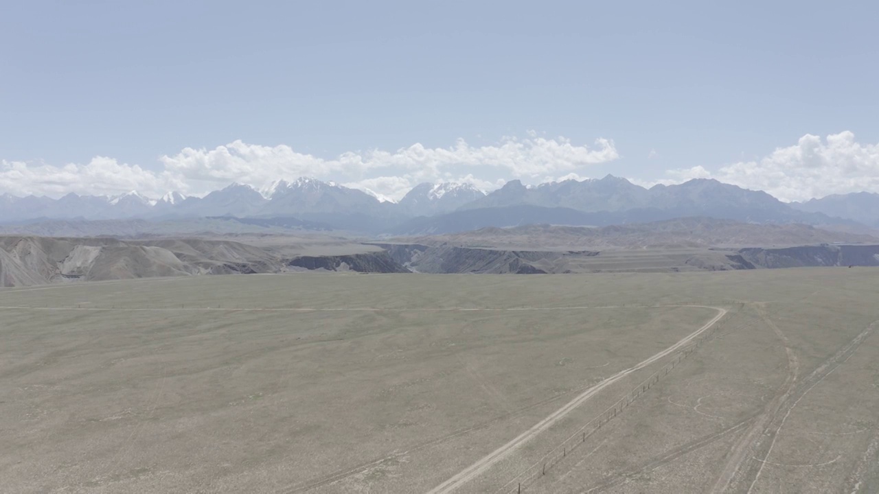 安集海大峡谷,白昼,云景,雪山,云视频素材