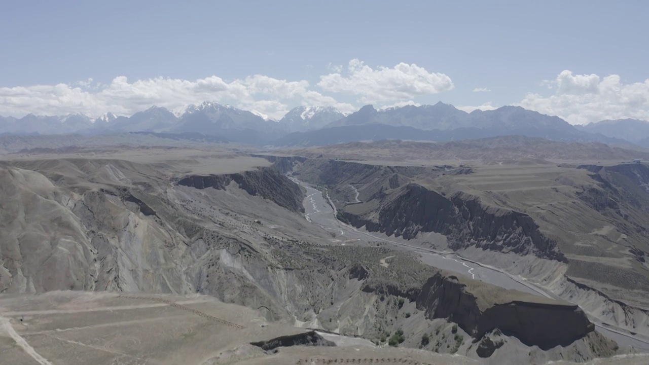 安集海大峡谷,白昼,云景,雪山,云视频素材