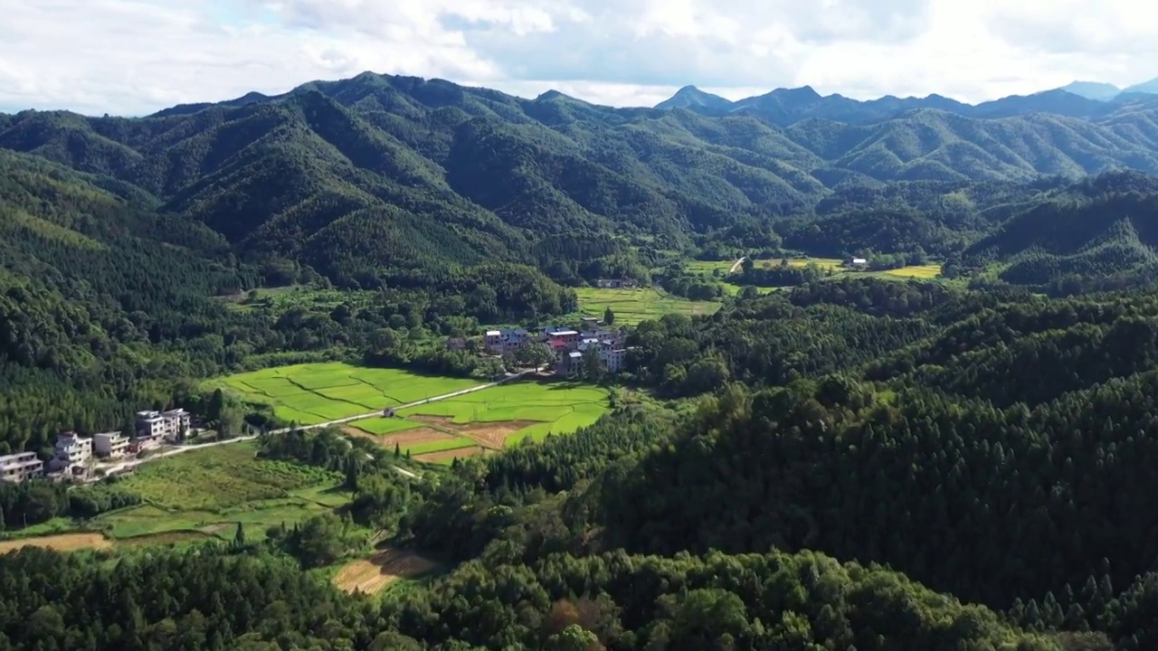 航拍江西永新三湾乡三湾村视频素材