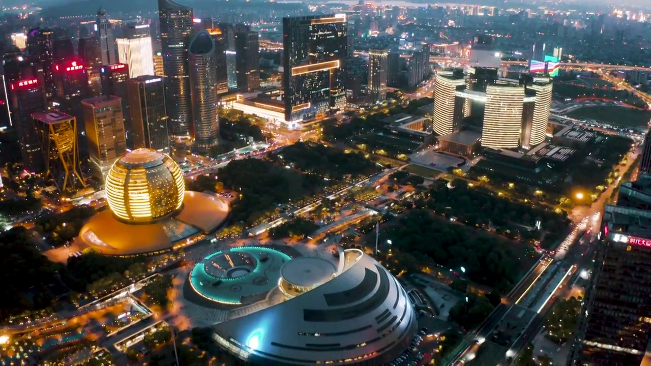 夜晚的杭州钱江新城夜景航拍视频素材