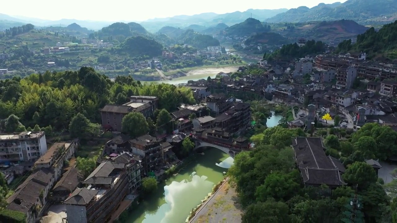 湖南省湘西土家族苗族自治州永顺县芙蓉镇航拍视频素材