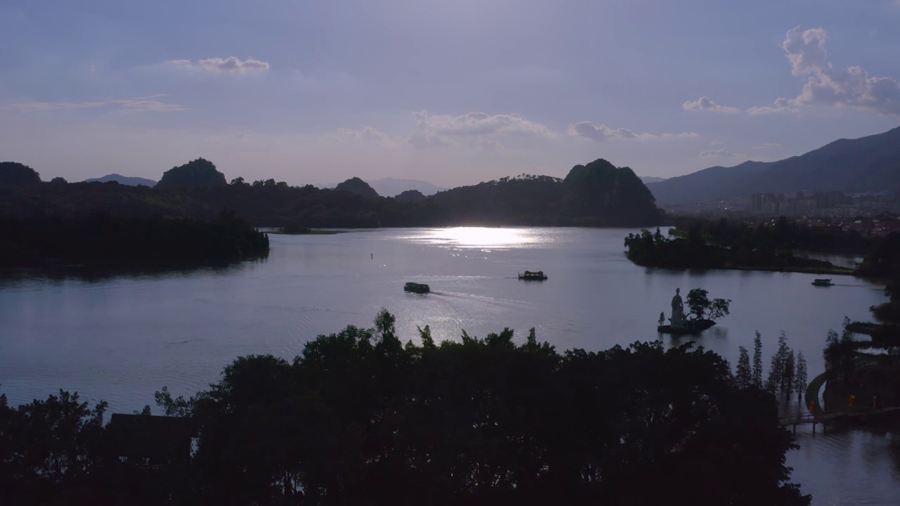 广东省肇庆市端州区七星岩仙女湖 湖泊 卧佛含丹 日落 黄昏视频素材