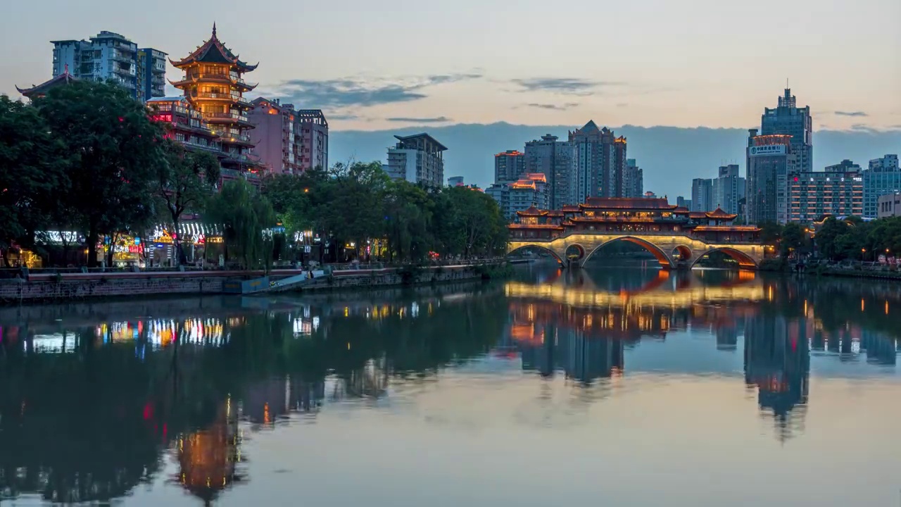 成都九眼桥安顺廊桥黄昏日落夜晚风景延时视频视频素材