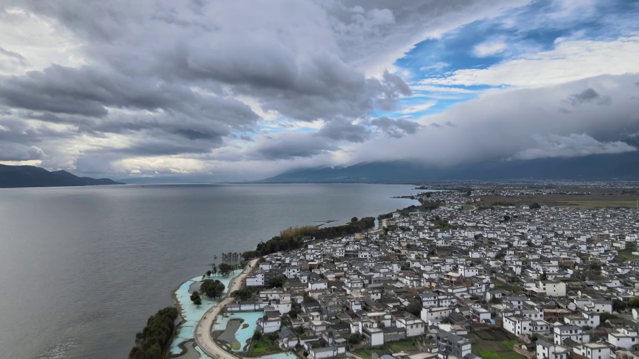 云南大理苍山洱海风光大疆航拍视频素材