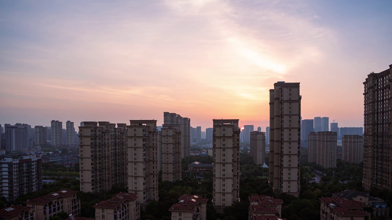 无锡市生活区朝霞，日出延时视频素材