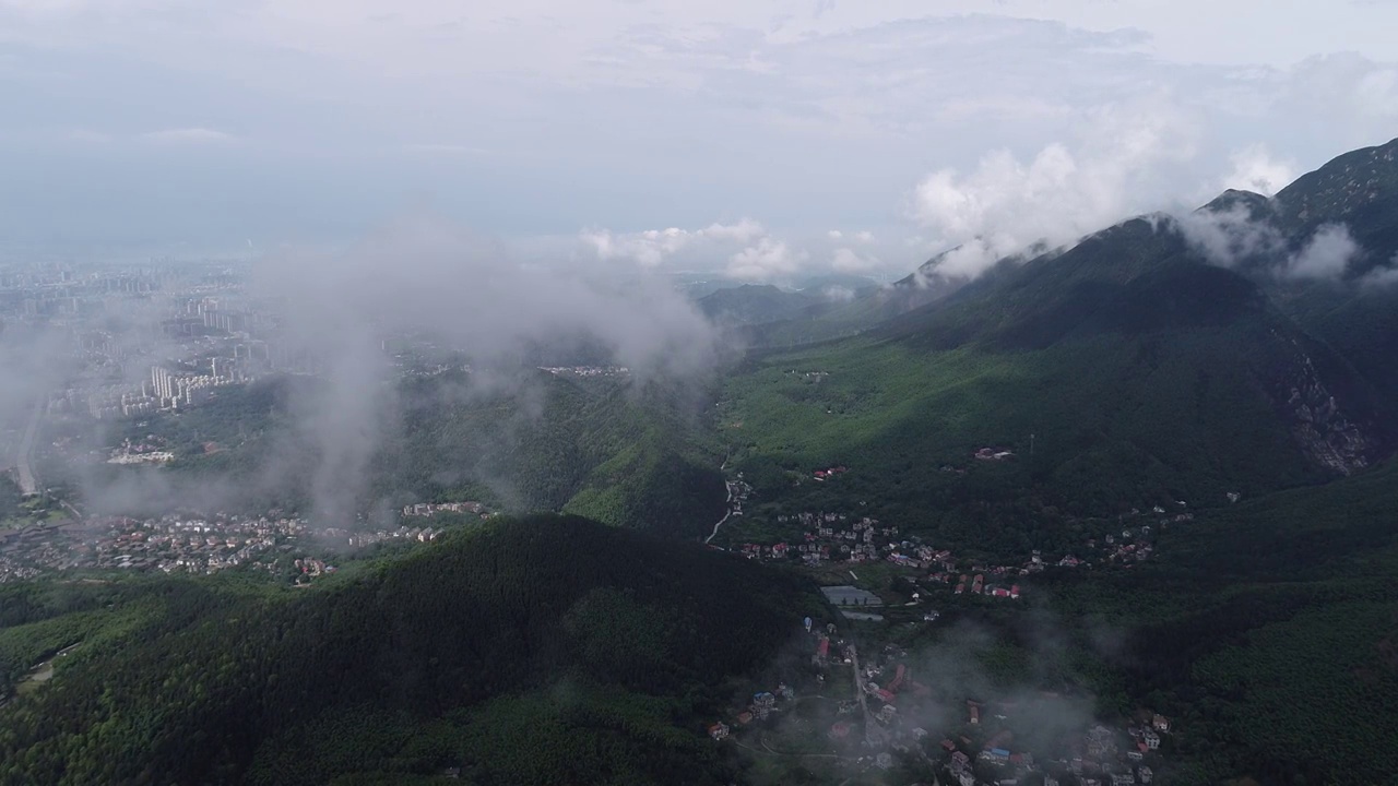 俯拍山峰视频素材