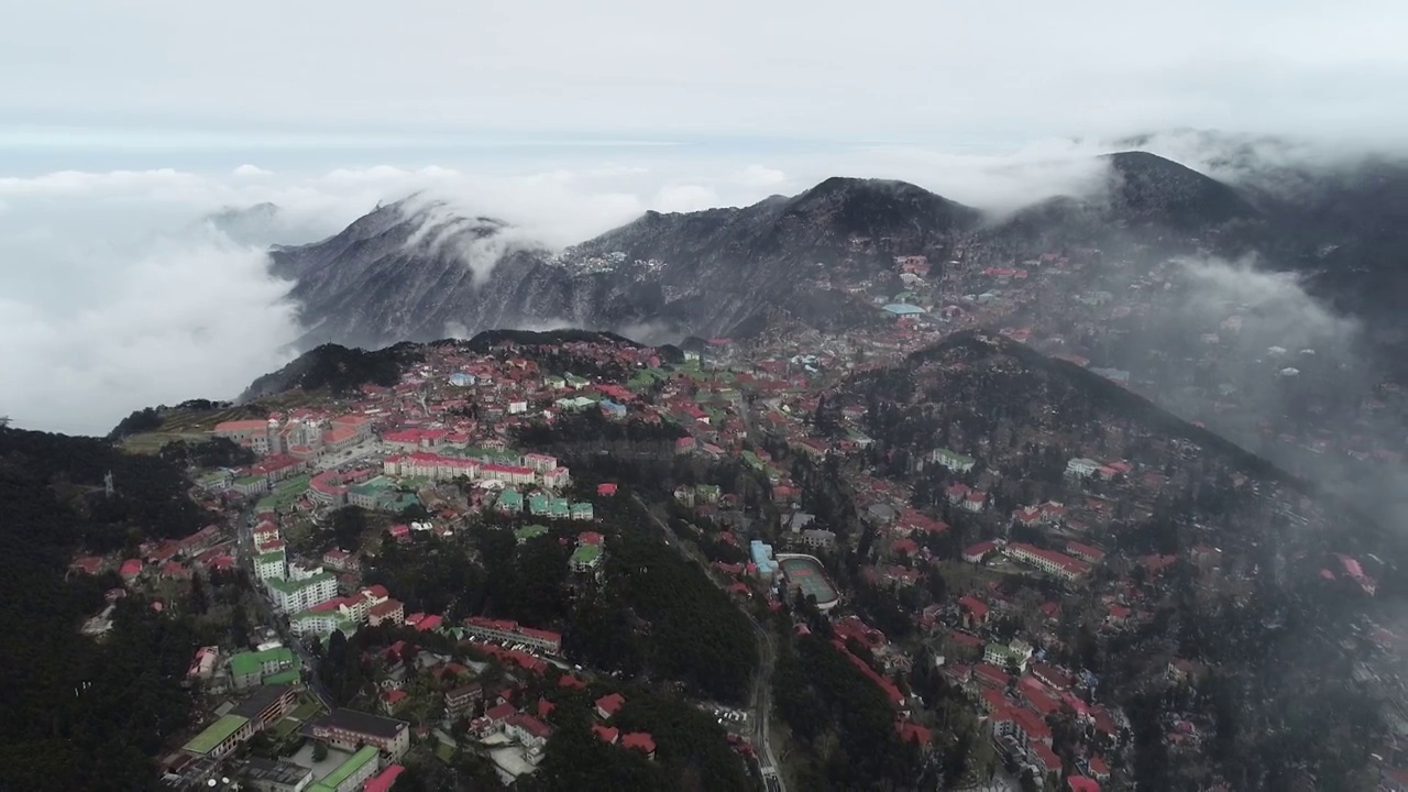 航拍山间风光视频素材