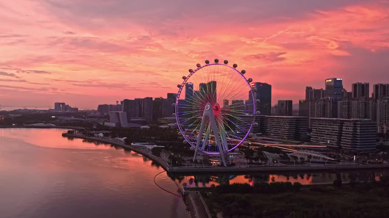 欢乐港湾摩天轮晚霞026视频素材