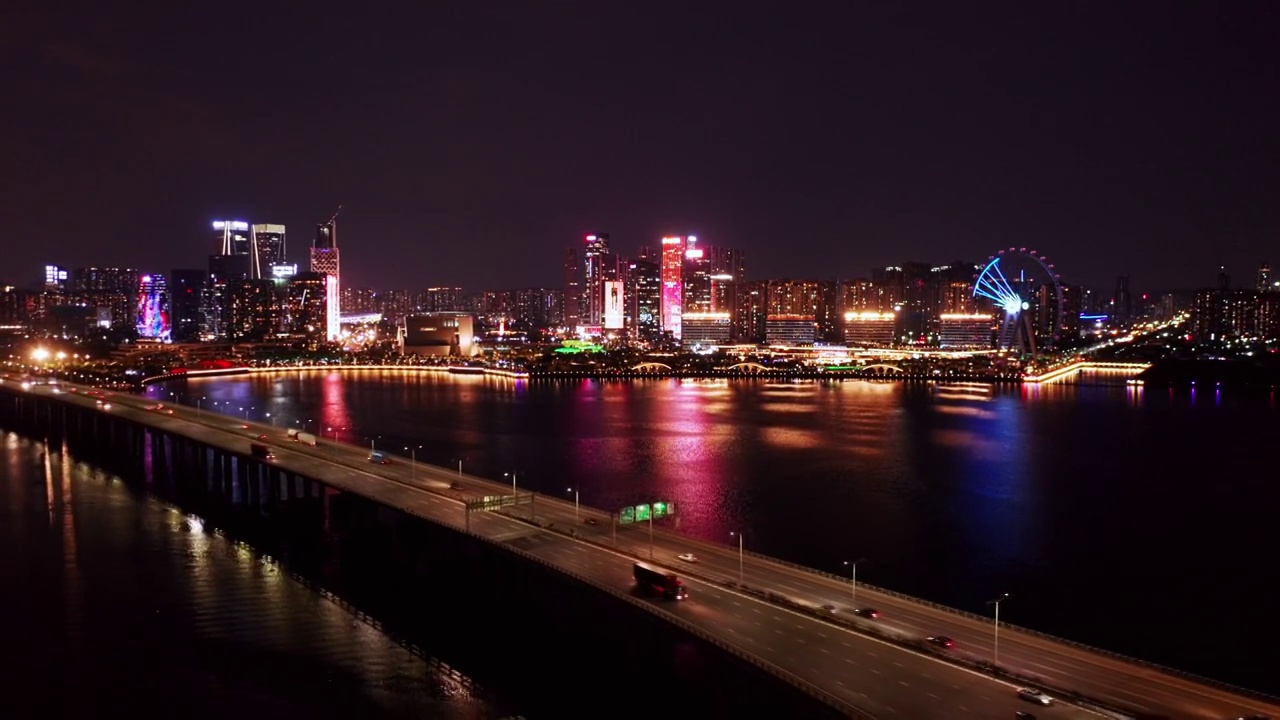 欢乐港湾摩天轮夜景030视频素材