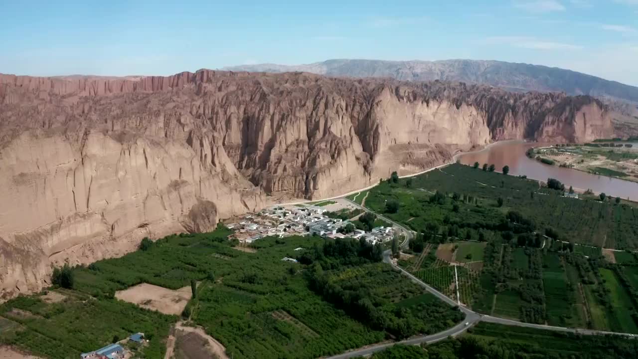 甘肃白银黄河石林国家地质公园老龙湾视频素材