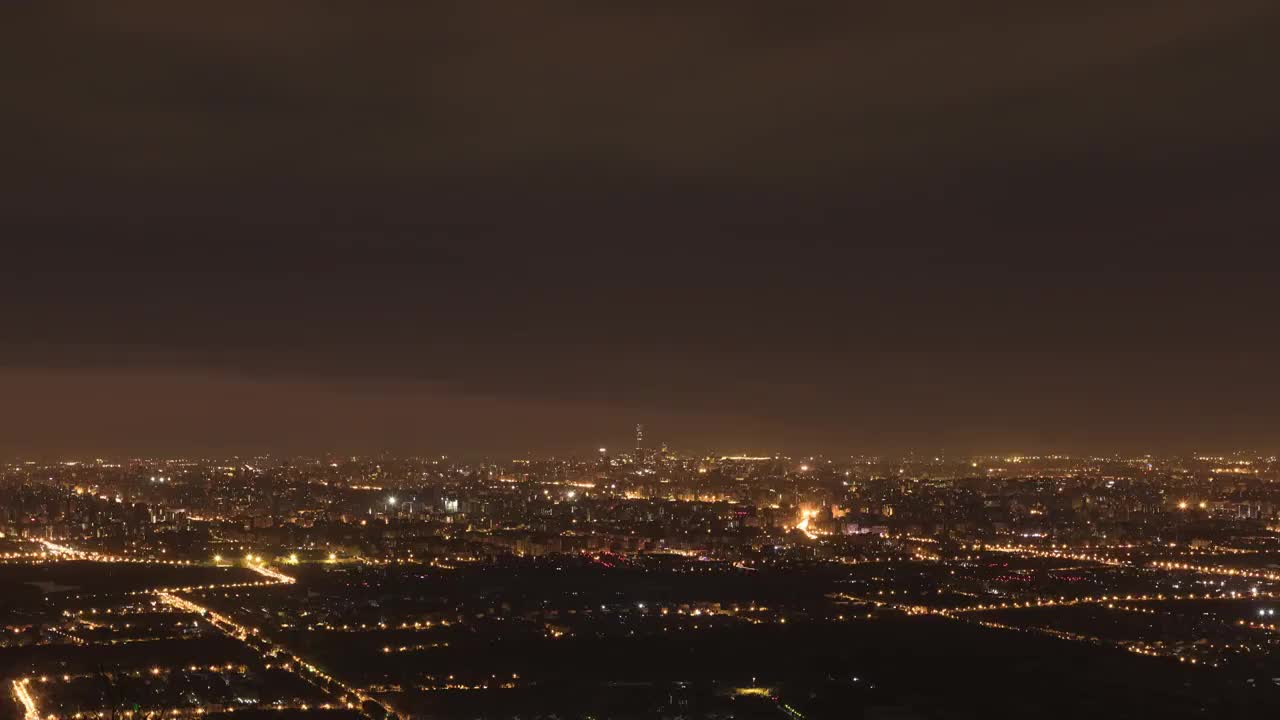 西山远眺京城地平线油画般的朝霞视频素材