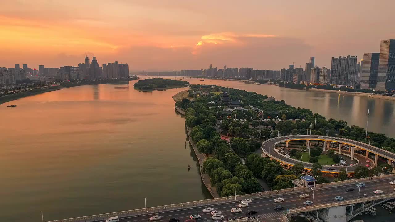 长沙市湘江一桥夕阳航拍视频素材