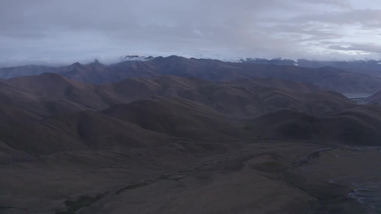 加乌拉山口珠峰路珠峰航拍视频素材