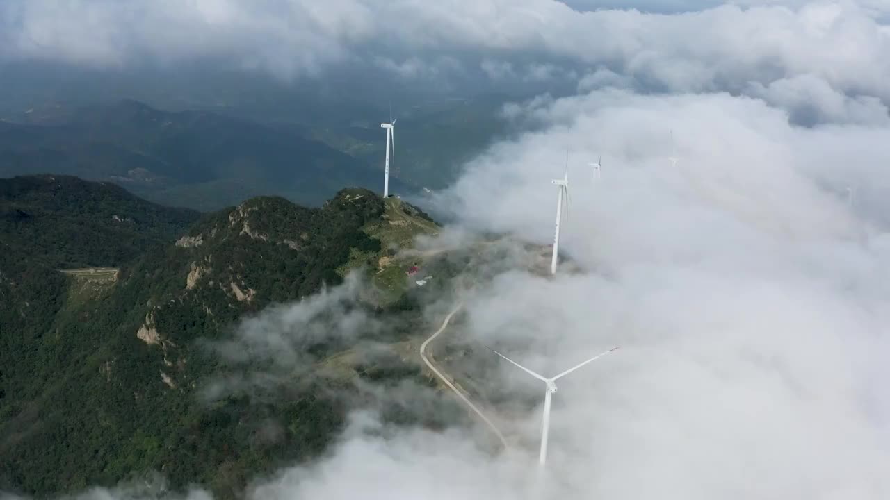 航拍云海风车视频素材