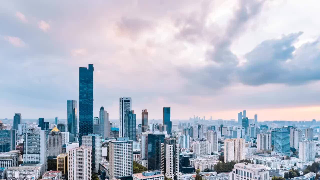 中国江苏南京德基广场城市天际线延时摄影视频素材