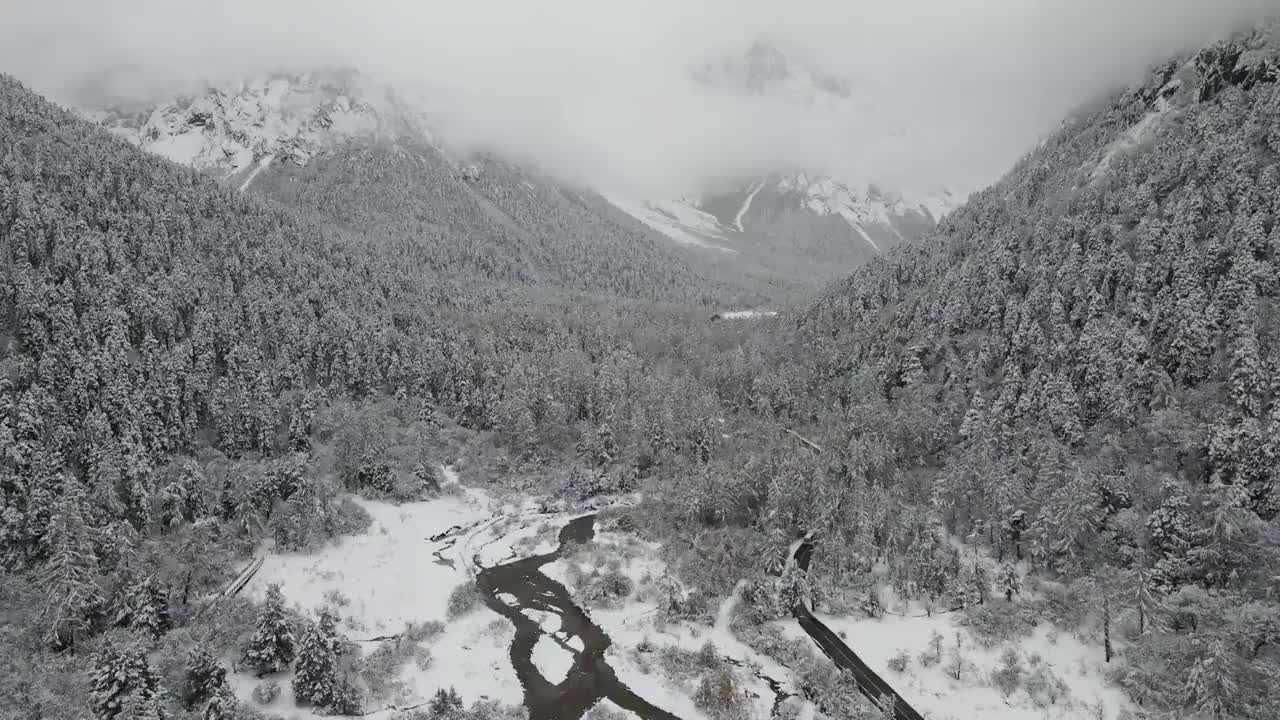 毕棚沟雪景航拍视频素材