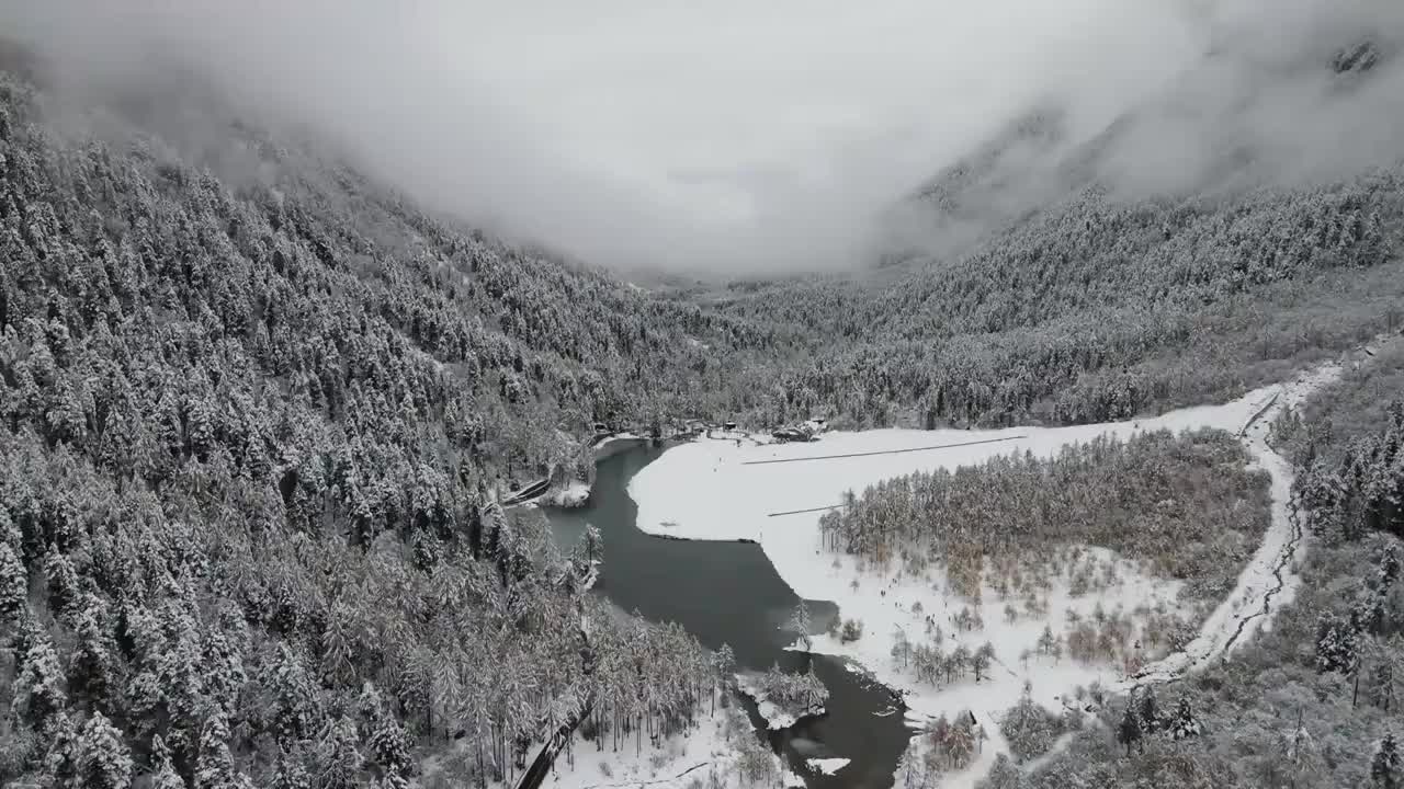 毕棚沟雪景航拍视频素材