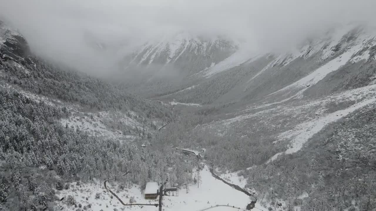 毕棚沟雪景航拍视频素材