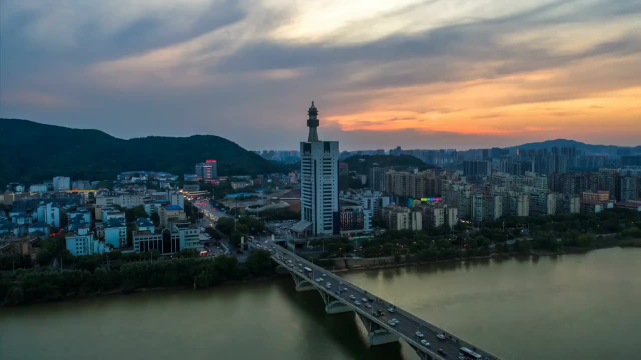 长沙市交警大楼晚霞夕阳航拍延时摄影视频素材