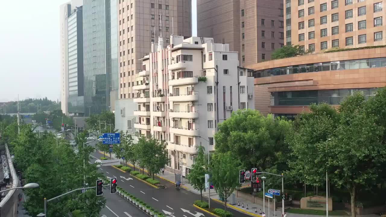 上海静安区城市旅游地标建筑景观—上海名人故居—张爱玲故居视频素材