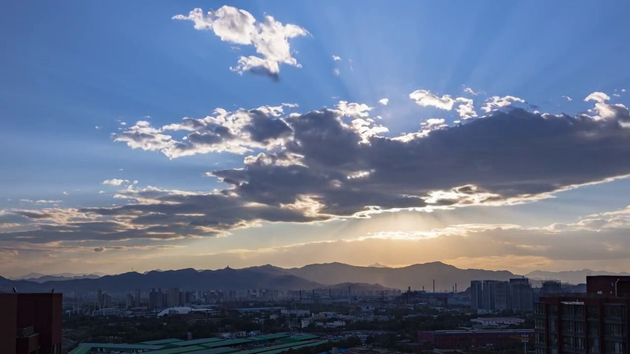 北京西山城市风光丁达尔光延时摄影视频素材