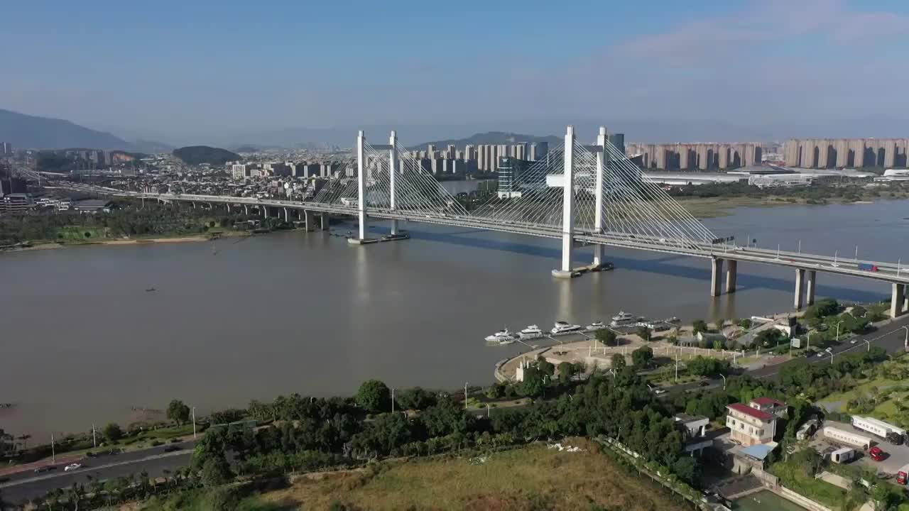 福建省福州市魁浦大桥航拍城市风光视频素材