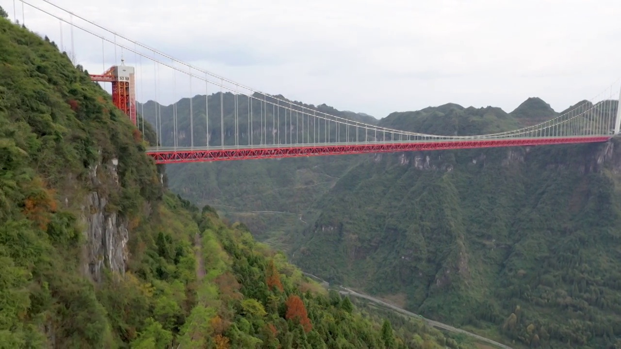 湘西矮寨大桥盘山自驾公路奇观视频素材