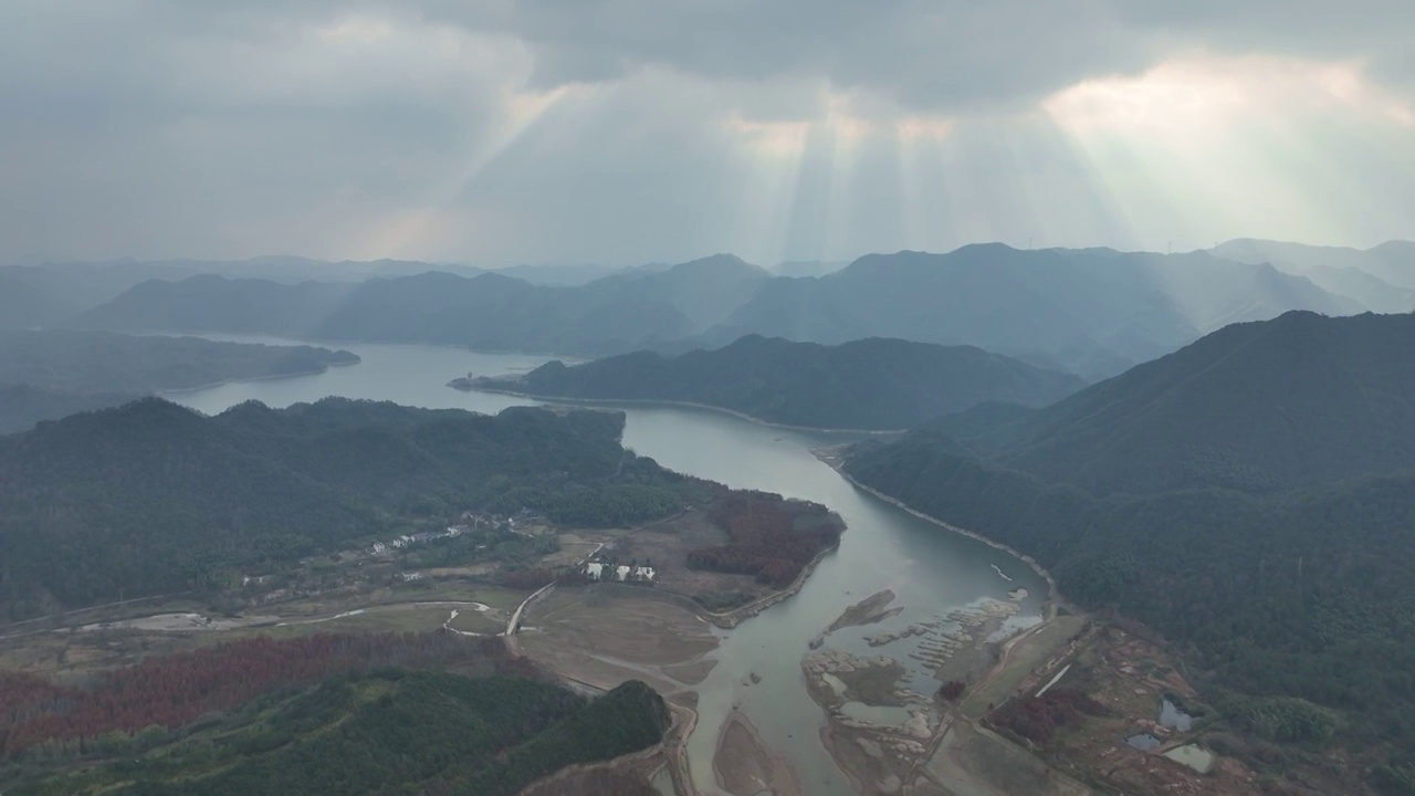 皖南宁国方塘落羽杉林视频素材