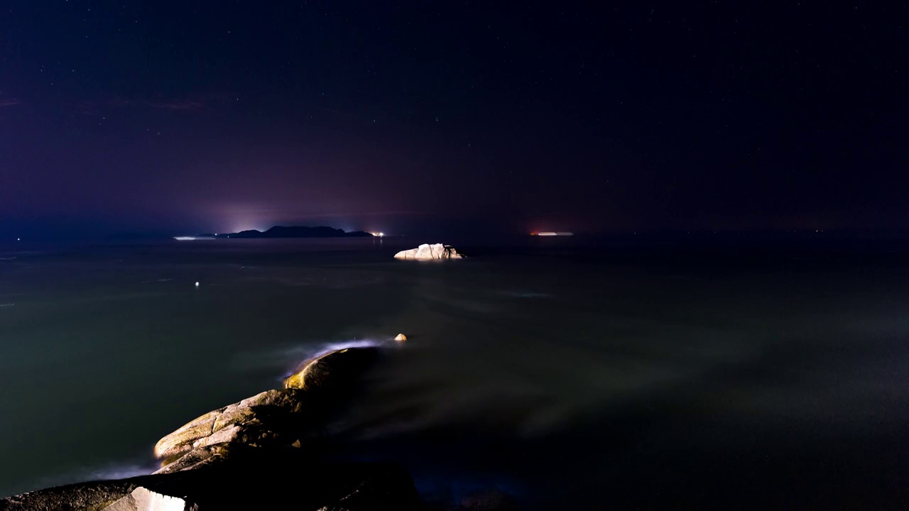 浙江宁波舟山群岛东极岛海岛夜景星空延时视频素材