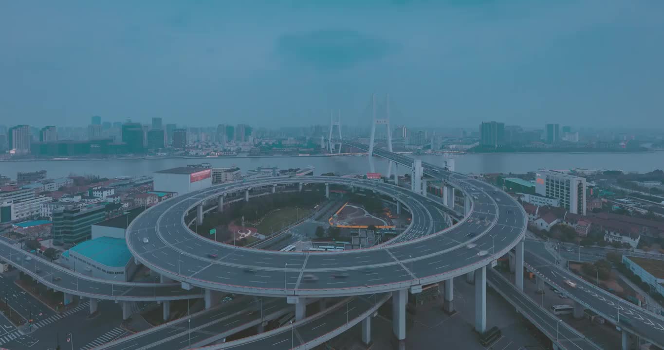 上海市南浦大桥夜景车水马龙视频素材