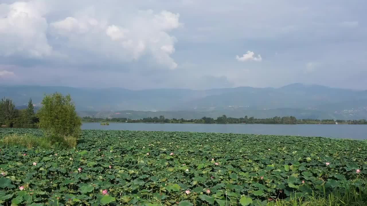 四川凉山：西昌邛海云天视频素材