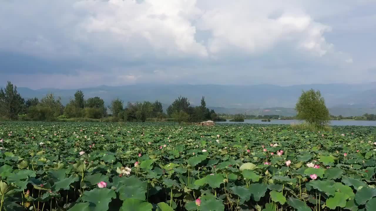 四川凉山：西昌邛海云天视频素材