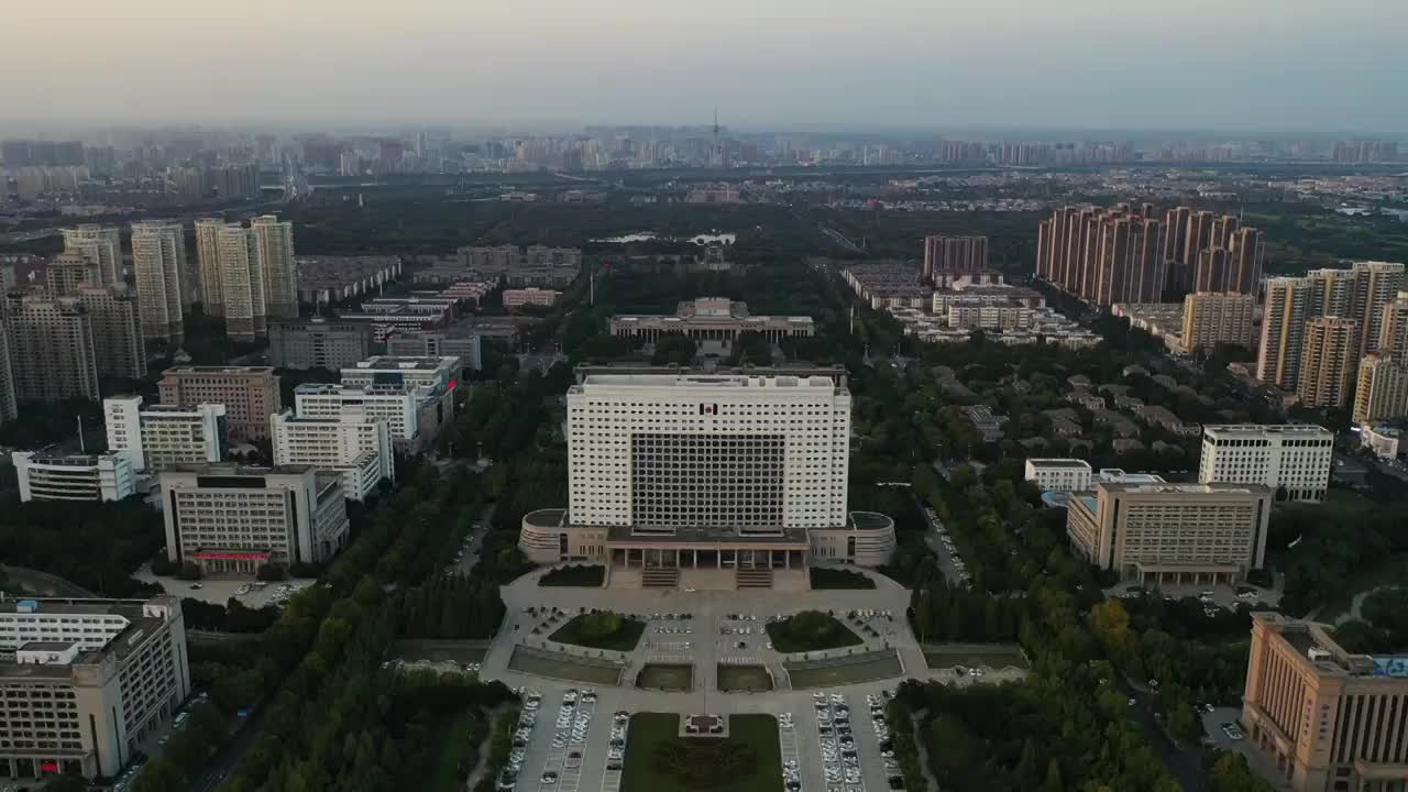 河南省洛阳市洛龙区开元湖视频素材