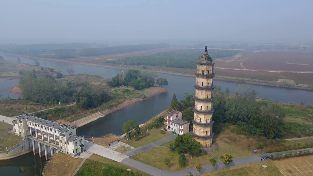 航拍池州中式园林妙因塔古建筑景观视频素材