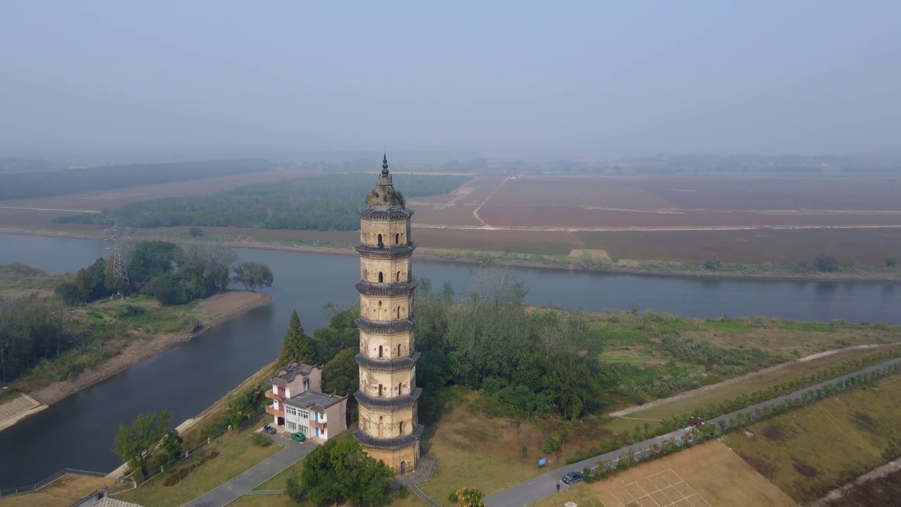 航拍池州中式园林妙因塔古建筑景观视频素材