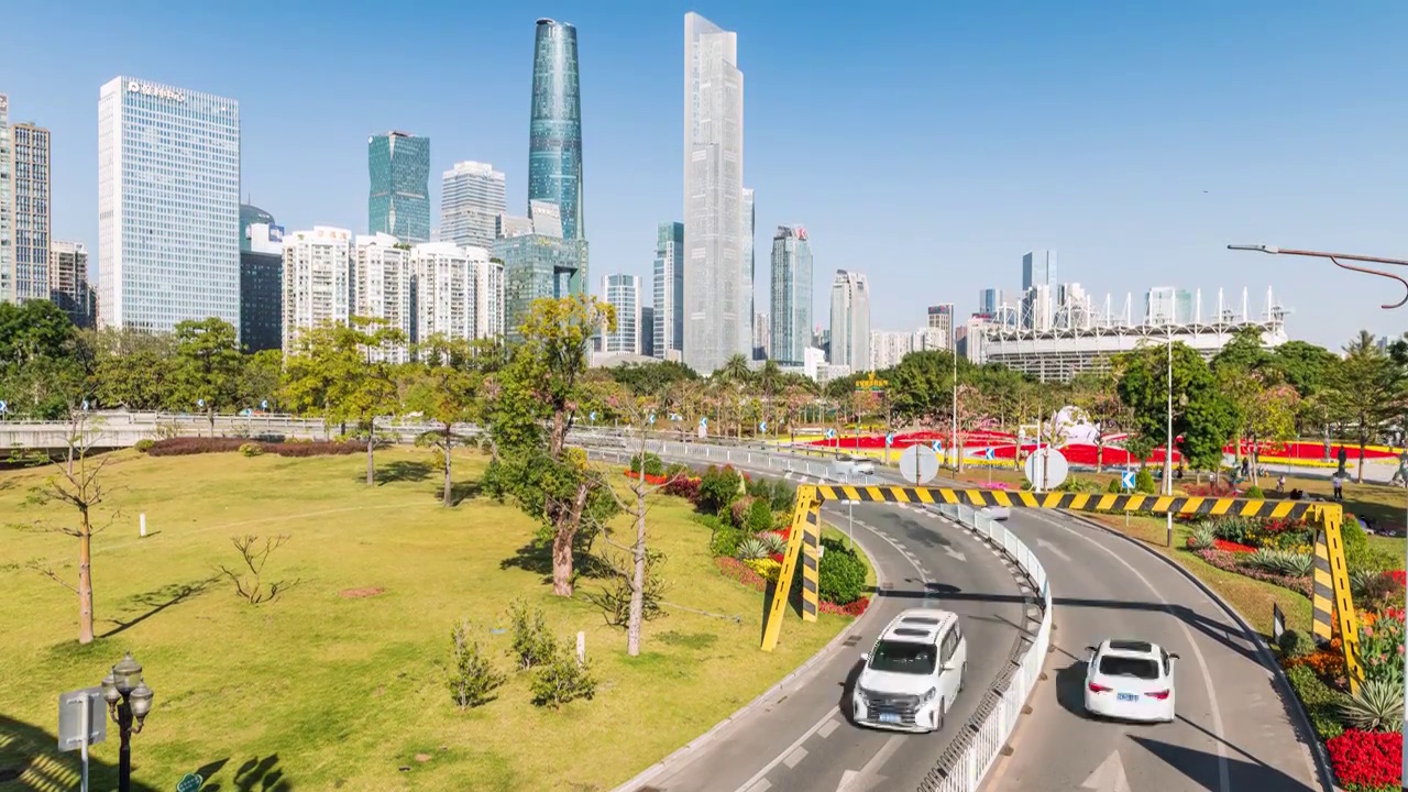 晴天广州CBD道路建筑城市风光延时视频素材