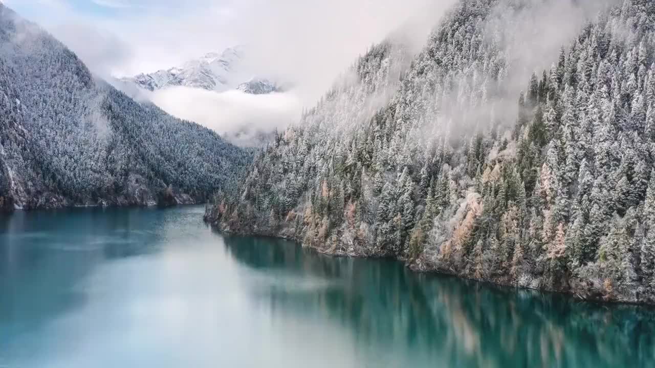 四川阿坝九寨沟秋色视频素材