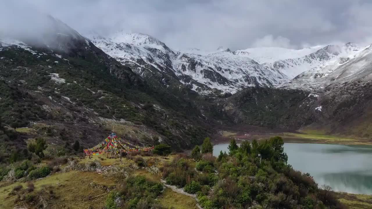 川西德格湖泊风光视频素材