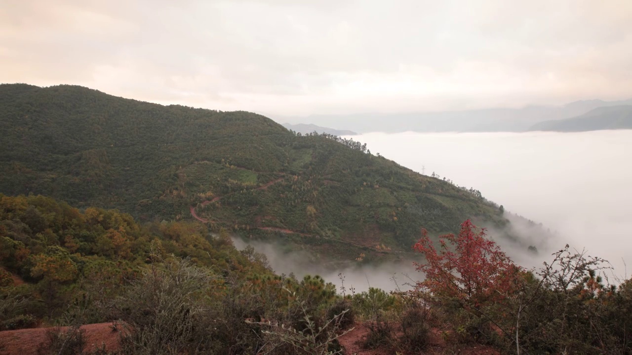 云海延时摄影素材  云南大理中国道教名山巍宝山封川山视频素材